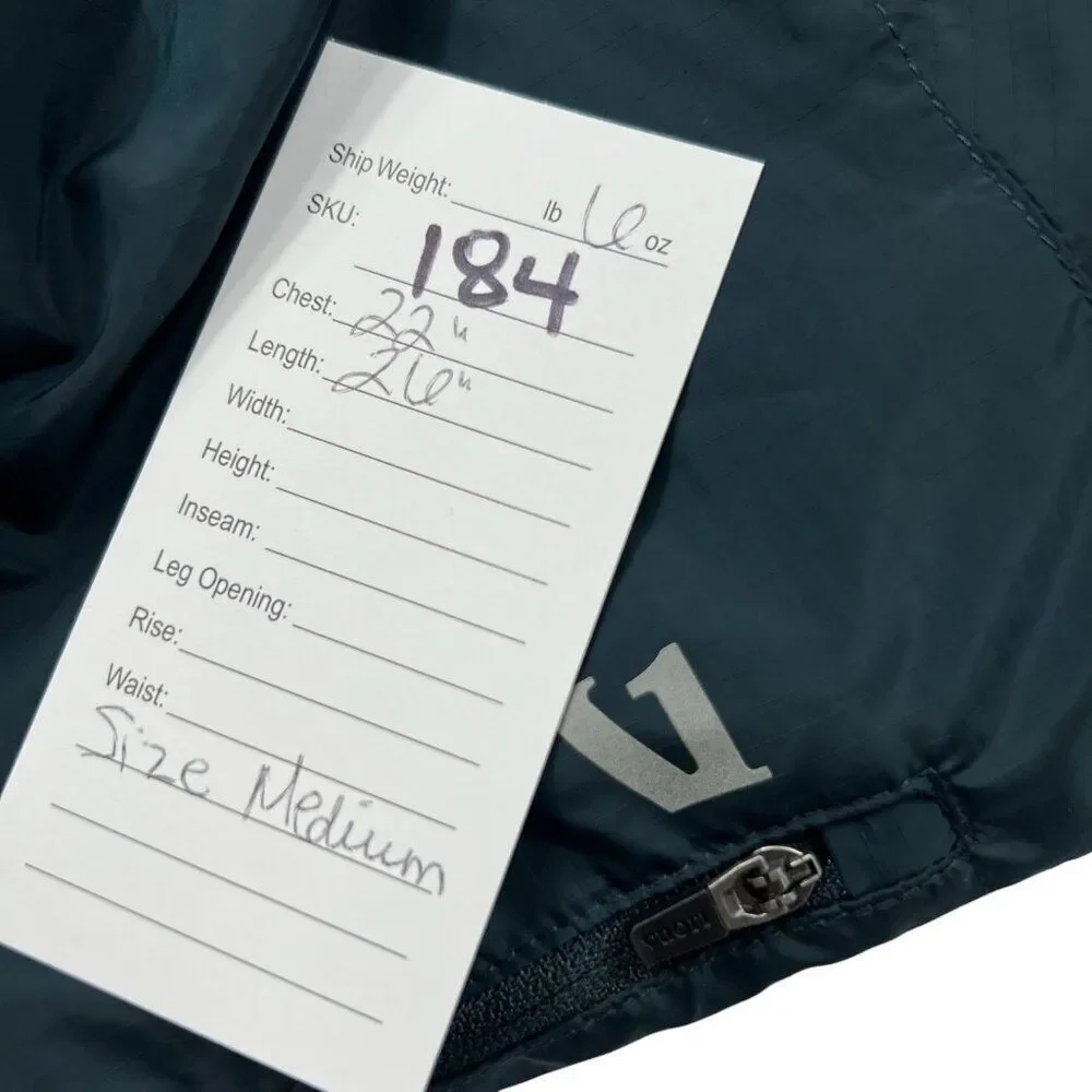 Vuori Men's Daybreak Windbreaker Lightweight Jacket in Navy Blue Size Medium